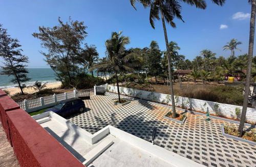 Inna Villa | Oceanfront beach house in Hejamadi, udupi