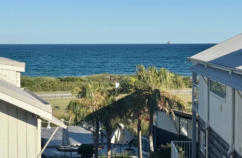 Caves Beach Villa | Oceanside Oasis at Caves Beach Villas