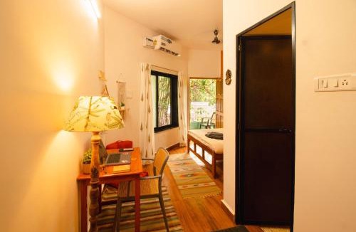 Mandrem Apartment | Odd Table-Social Homestay