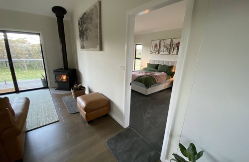 Forest Reefs Cottage | Off grid luxury space in Central West NSW