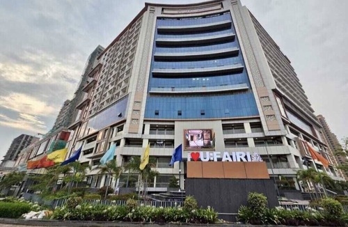 Greater Noida Apartment | Okay & O-live - Cozy Studio Stay