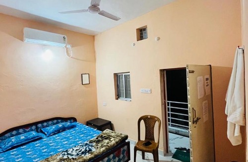 Rajendragram House | Om Aadarsham यात्री निवास