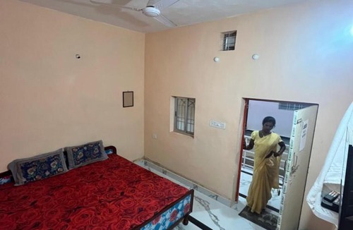 Rajendragram House | Om Aadarsham यात्री निवास