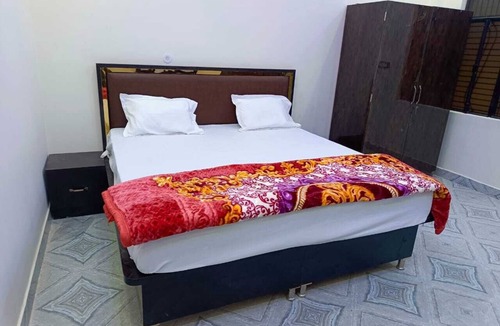 Naini Hotel | Om.palace