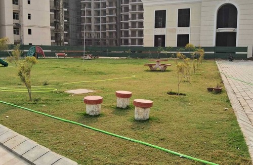 Naini Apartment | OMAXE DG HOMESTAY