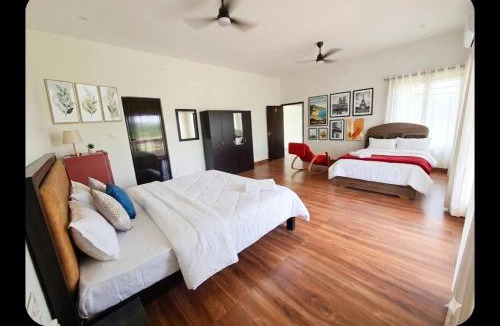 Avinashi House | Omi nivas