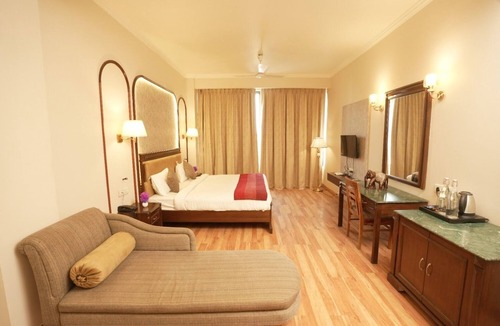 Ranjit Avenue Hotel | One Earth Central Park Amritsar