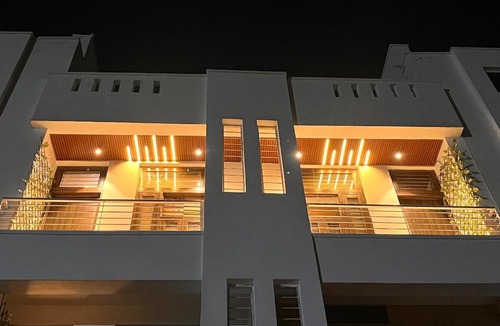 Agra Apartment | Ophelia