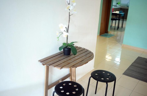 Kuala Berang House | Orked Guesthouse - GREY House