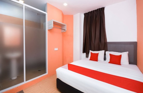 Miri Hotel | OYO 1111 Harmony Stay