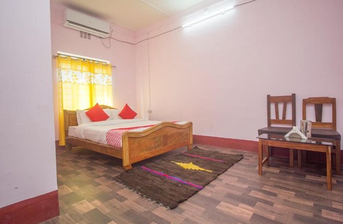 Siliguri Hotel | OYO 15721 Simrat Hotel