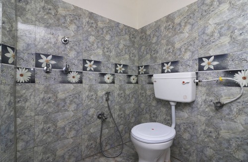 Lanka Hotel | OYO 17171 Sandhya Guest House