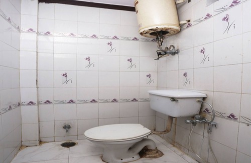 Ghata Hotel | OYO 26915 Hotel North East Residency