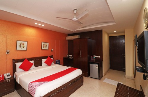 Ghata Hotel | OYO 26915 Hotel North East Residency