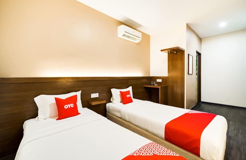 Taman Nyior Setali Hotel | OYO 44053 El Zahra Moda Alor Setar