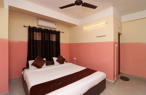 Sualkuchi Hotel | OYO 4979 Prabha Palace Lodge