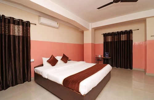 Sualkuchi Hotel | OYO 4979 Prabha Palace Lodge