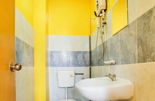 Nilai Hotel | OYO 89406 Lucky Budget Hotel