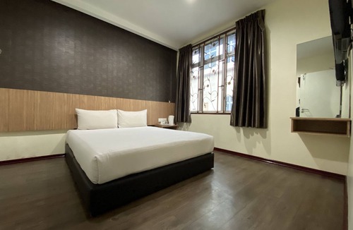 Ayer Hitam Hotel | OYO 89752 7 Days Express Hotel