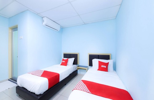Pelabuhan Klang Hotel | OYO 89842 Hotel 22 Northport