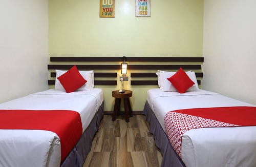 Paka Hotel | OYO 90045 Dalyla Inn Hotel