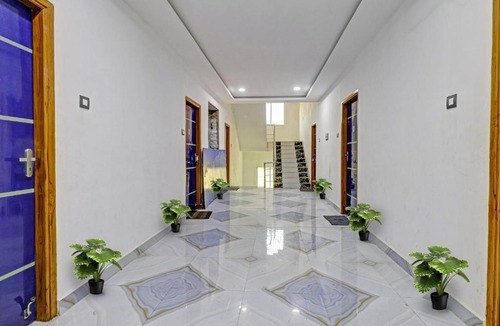 Puttur Hotel | OYO 90170 Anjeramma Residency