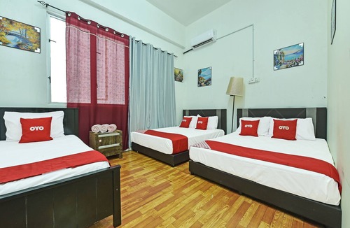 Pasir Puteh Hotel | OYO 90431 Cz Hotel