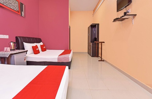 Kampung Mawar Hotel | Oyo 90605 Nurulhuda Langkawi Hillview Roomstay