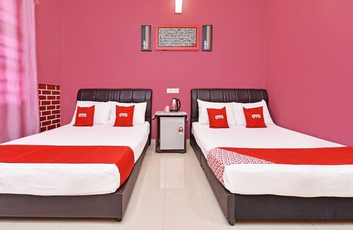 Kampung Mawar Hotel | Oyo 90605 Nurulhuda Langkawi Hillview Roomstay
