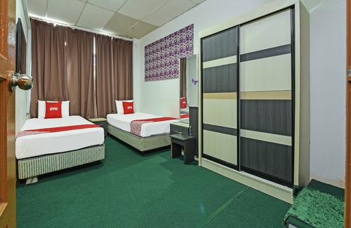 Kampung Kijing Hotel | Oyo 90631 Syahirah Hotel