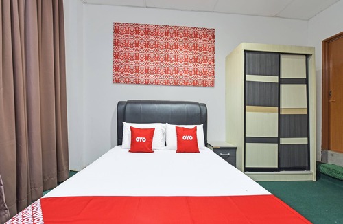 Kampung Kijing Hotel | Oyo 90631 Syahirah Hotel