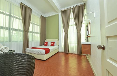 Pasir Puteh Hotel | Oyo 90639 Hotel Azimah