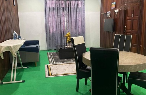 Rhu Tapai Hotel | OYO 91250 Roomstay Awie