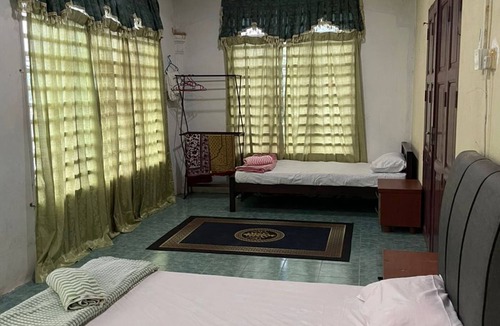 Rhu Tapai Hotel | OYO 91250 Roomstay Awie