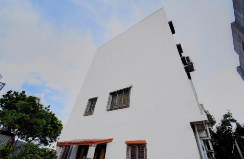 New Town Hotel | OYO Ariya International