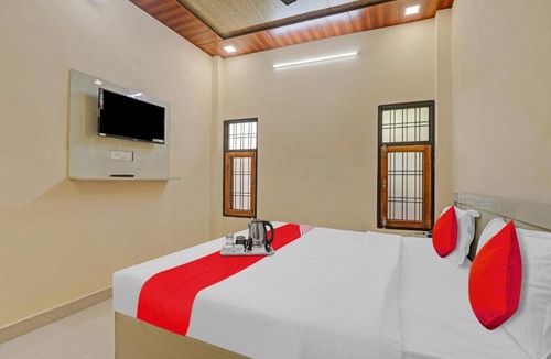 Malihabad Hotel | OYO Flagship Hotel Drip Inn
