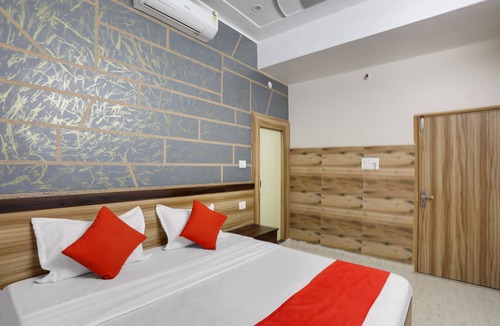 Etawah Hotel | OYO Flagship HOTEL PRATAP SINCE - 1978