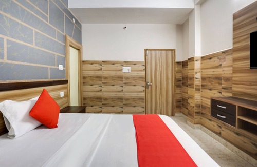 Etawah Hotel | OYO Flagship HOTEL PRATAP SINCE - 1978