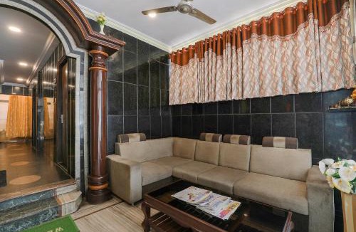 Vijayawada Hotel | OYO Flagship Hotel Sitara Grand