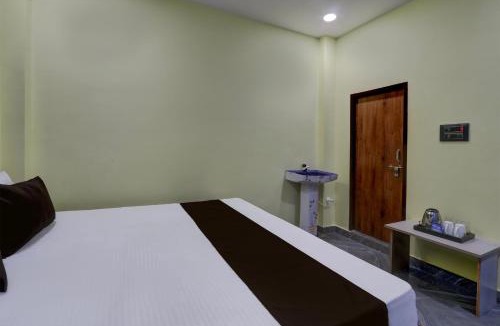 Farooq Nagar Hotel | OYO Flagship SRI JOGULAMBA RESIDENCY
