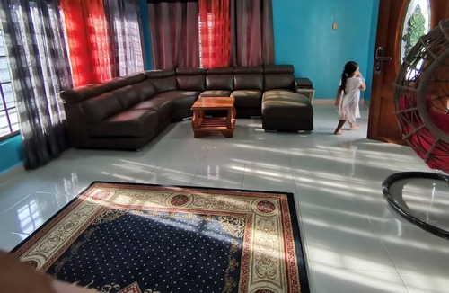 Kampung Bakau House | OYO Home 90357 Alisa Homestay