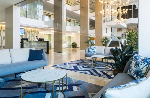 Cairns Central Business District Hotel | Pacific Hotel Cairns