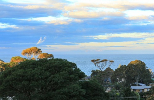 Mollymook Beach House | Pacific View - Easily accommodates two families - Now Fully Airconditioned