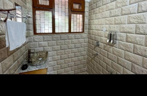 Naggar House | Pahariqueenhousecafe