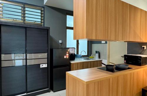 Taman Mount Austin Apartment | Palazio Game-Room Tebrau Ikea Toppen Austin 4-6pax
