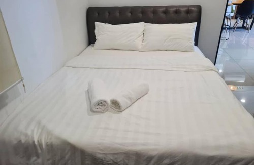Taman Mount Austin Apartment | Palazio Mount Austin Modern Stylish 3 bedrooms balcony pool view high floor by GDRAGON HomeStay