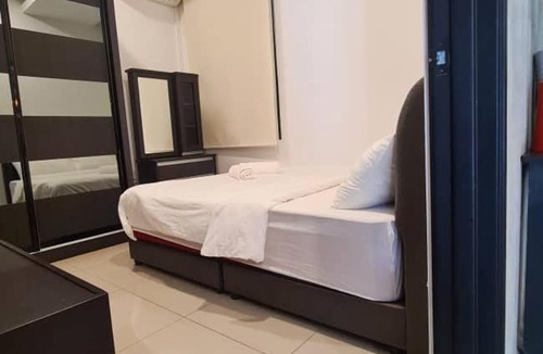 Taman Mount Austin Apartment | Palazio Mount Austin Modern Stylish 3 bedrooms balcony pool view high floor by GDRAGON HomeStay