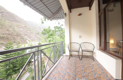 Dehradun Hotel | Palette Riverside Retreat Resort by CheckIn, Maldevta