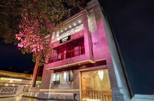 Kanpur House | Palette Swaroop Nagar Shanti Kutir