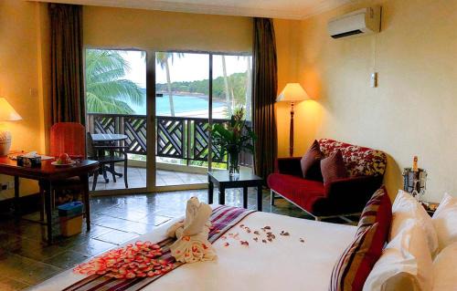 Labuan Resort | Palm Beach Resort & SPA